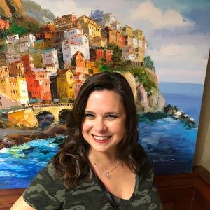 Meet your Posher, Carmen